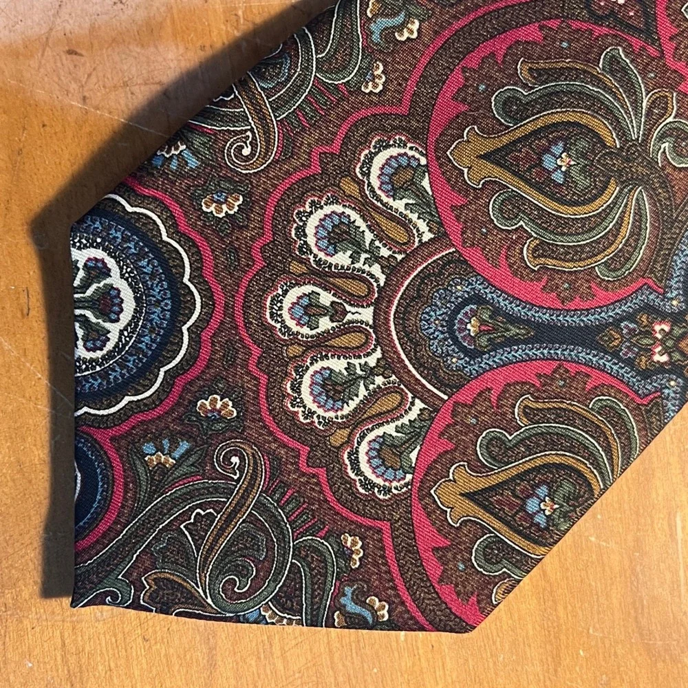 Bert Pulitzer Silk Tie Mens Ancient Madder Paisley Floral Burgundy Navy USA